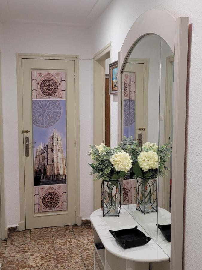 Catedral De Leon Apartment ภายนอก รูปภาพ